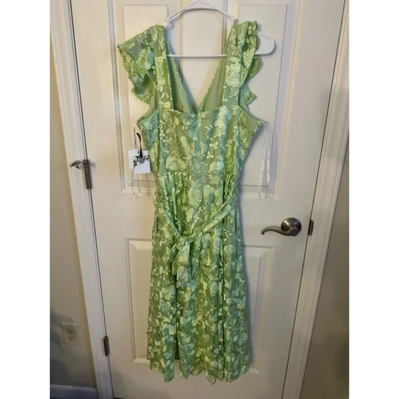 Women's Mesh A line dress - Picture 2 of 6